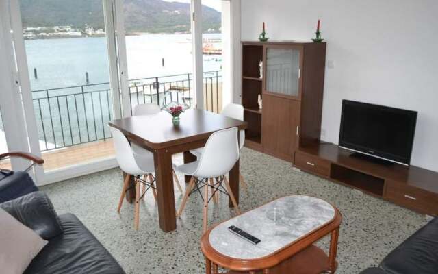 106315 - Apartment in Port de la Selva