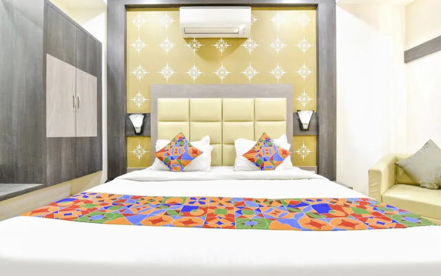 Fabhotel Golden Palms