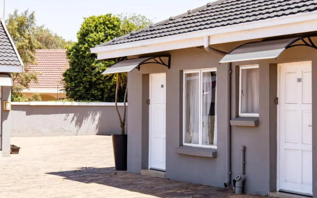 A1 Airport Lodge