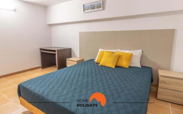 #102 Clube Albufeira villa with private pool & garden