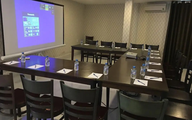 Lang Noi Tan Lap Hotel