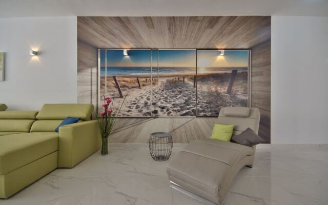First Class Apartments Calleja by G&G