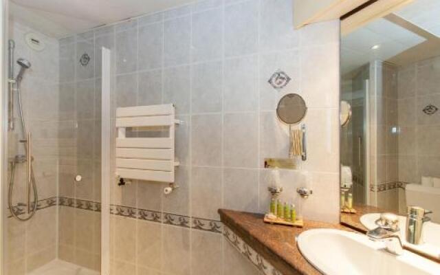 Le Médiéval - Hôtel Le Challonge