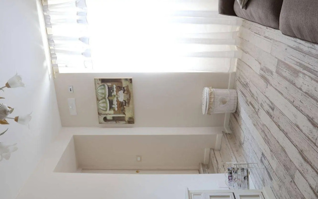 Ambrosio Relais