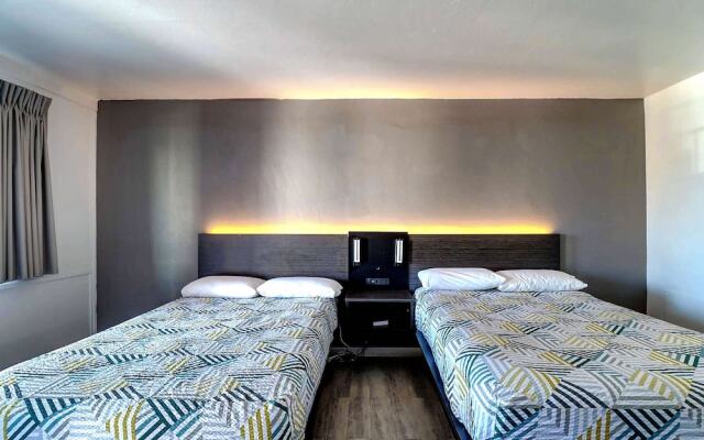 Super 8 Tucson/East/D.M.A.F. Area