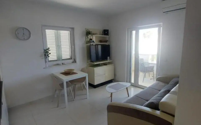 Manilo's Apartments