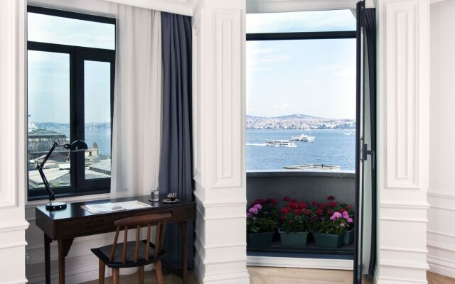 Karakoy Rooms