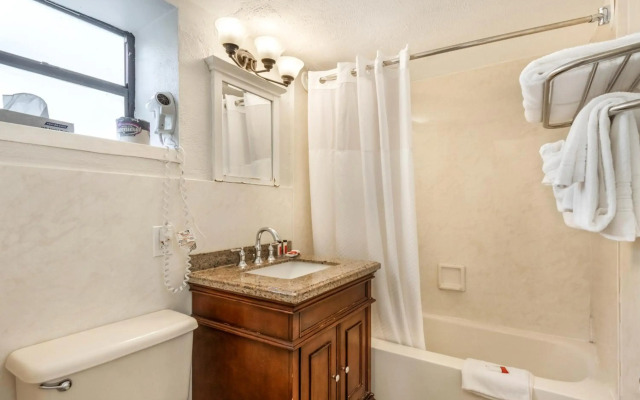 Courtyard by Marriott Cincinnati Blue Ash