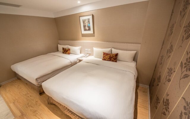 Golden Stone Hotel
