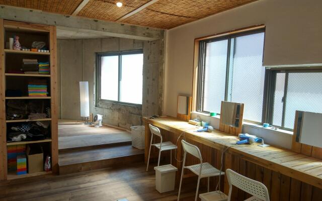 Capsule at Hakata - Hostel