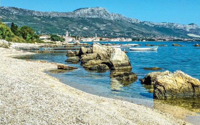 Stunning Home in Kastel Stafilic With Wifi and 3 Bedrooms