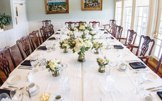 Riverbend Inn and Vineyard