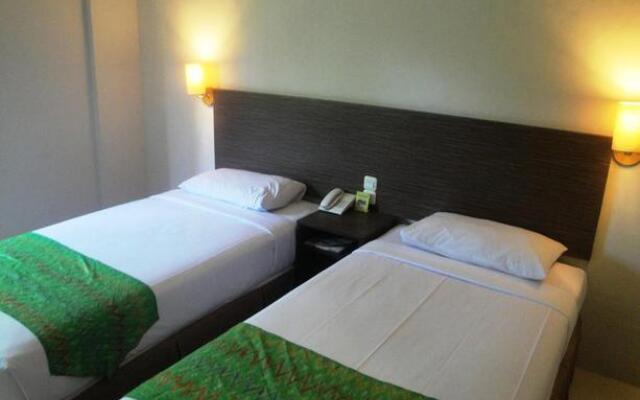 Hotel Tiatira Kencana