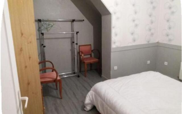 Nice House close to the circuit