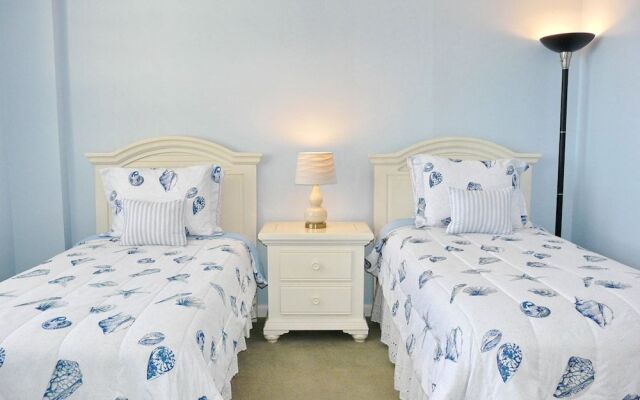 South Seas Tower 4-1204