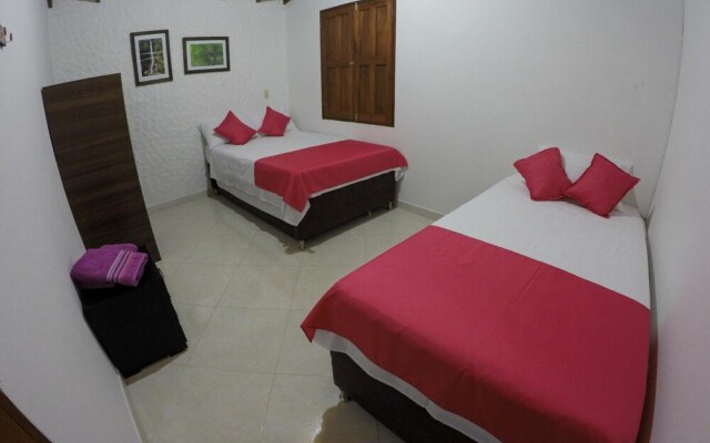 Fami Hotel Vive Jardin - Hostel