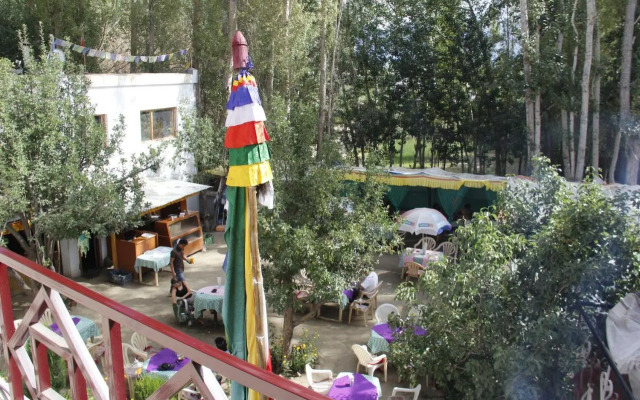 Mentokling Guest House and Garden Restaurant