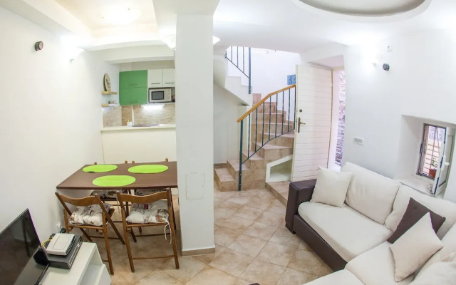 Old Town Apartment Dan