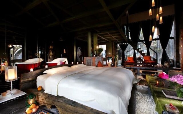 YangLiPing Art Hotel