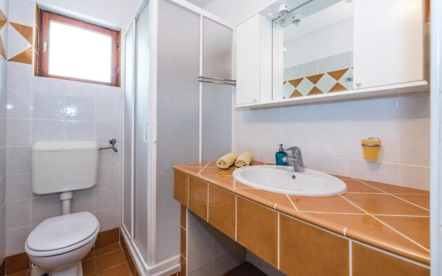 Awesome Apartment in Grebastica With 2 Bedrooms and Wifi