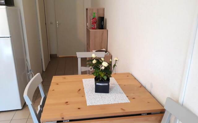 Apartment with 2 Bedrooms in Trouville-Sur-Mer, with Wonderful Sea View, Enclosed Garden And Wifi