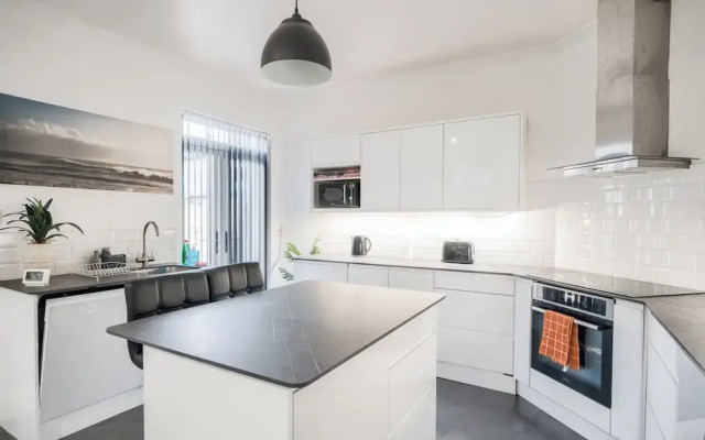 Sleeps7-pet&familyfriendly With Parking