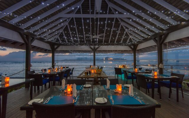 Le Nautique - Luxury Waterfront Hotel
