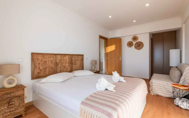 Montechoro Sea View 3 Bedroom Apartment