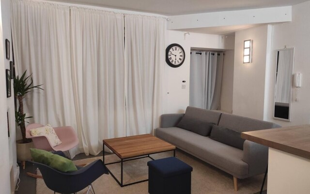 Cosy 2BD Coastal Retreat Folkestone Leas