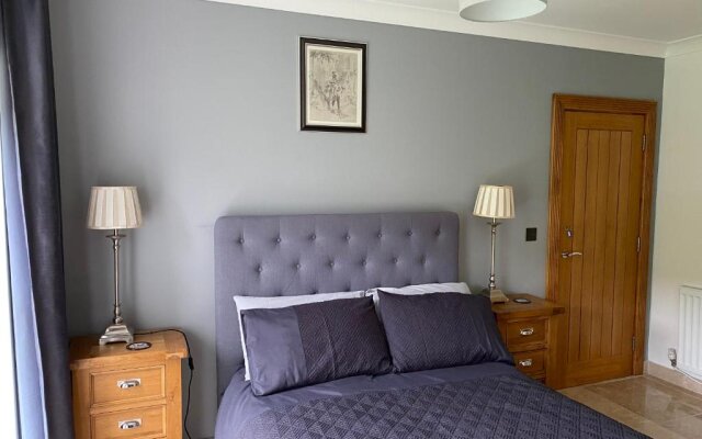 Rowan House Bed breakfast Main house & self contained self catering apartment