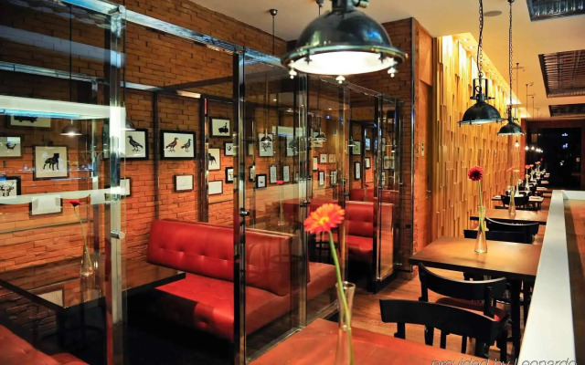 Radisson Ciudad Empresarial