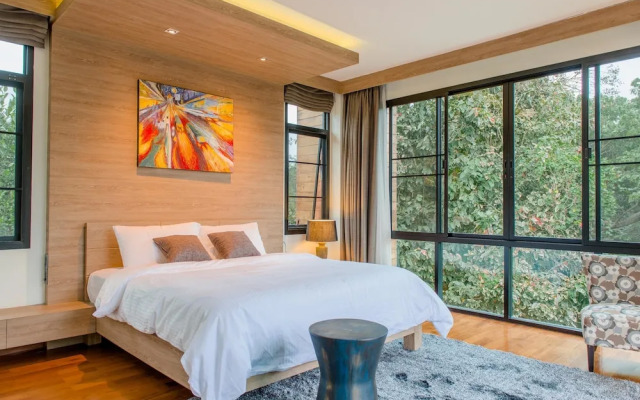 Moin Lakeside Pool Villa ChiangMai