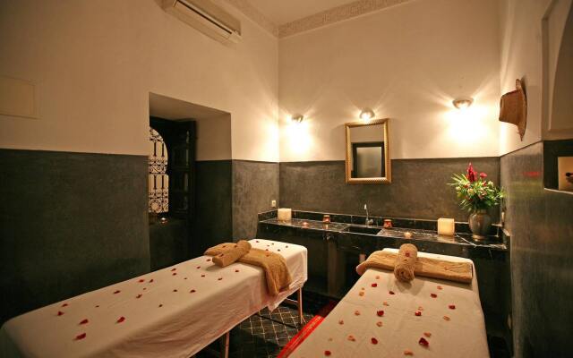 Riad Fabiola et Spa By La Siredrah