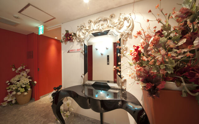 V Hotel - Adults Only