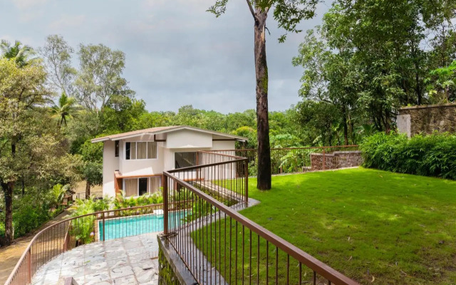 LohonoStays Villa Athini