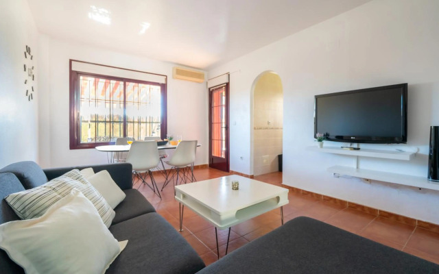 Planta baja en Club Salino con piscina comunitaria