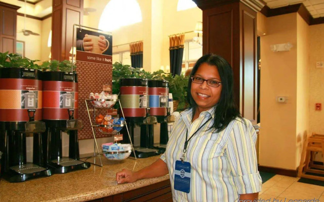 Hampton Inn & Suites Wellington