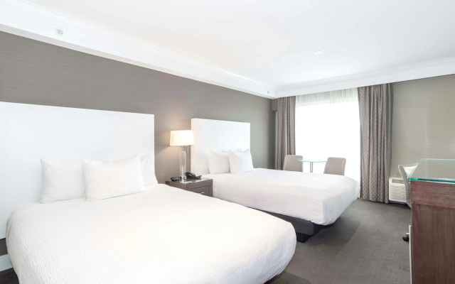 Sandman Hotel Abbotsford Airport