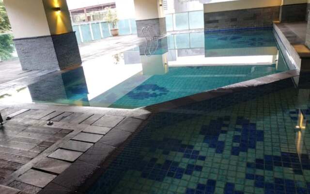 La Grande Apartment by Queen