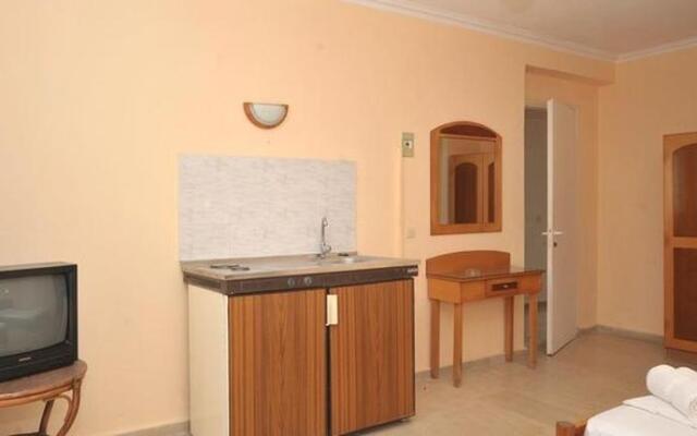 Kavos Beachfront Apartments