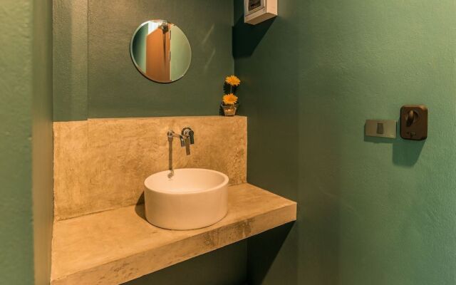 Link Hostel Aonang - Adults Only