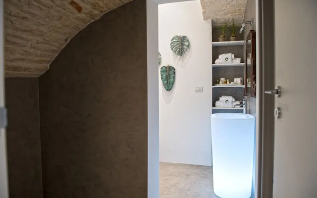 Palazzo Scotto - Widespread Collection
