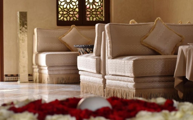 8 bedrooms villa with private pool jacuzzi and enclosed garden at Marrakech