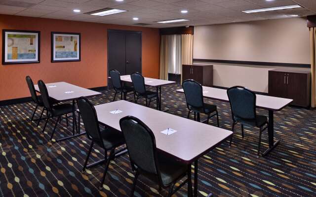 Best Western Plus Wichita West Airport Inn