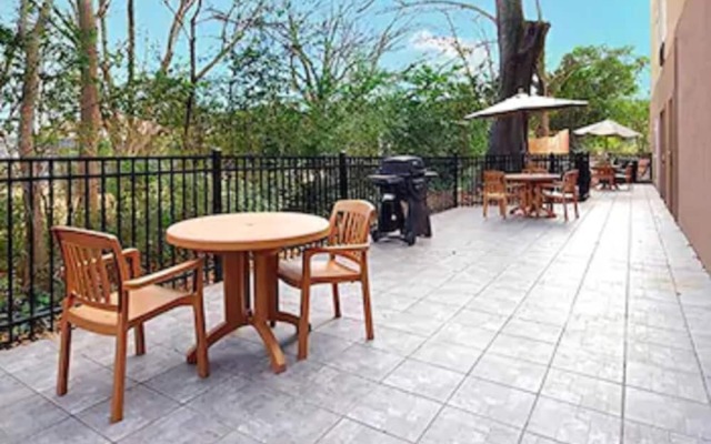 Wingate by Wyndham Athens Near Downtown