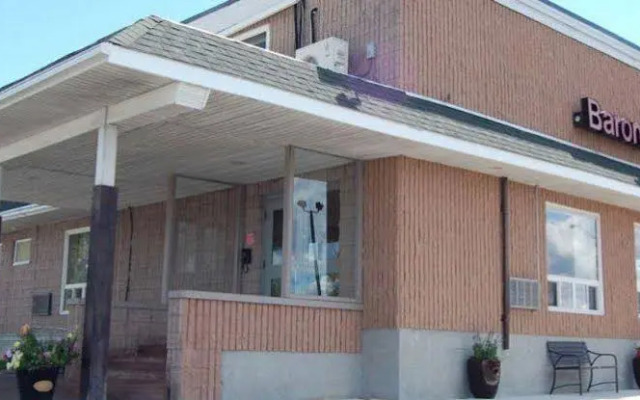 Barons Motor Inn