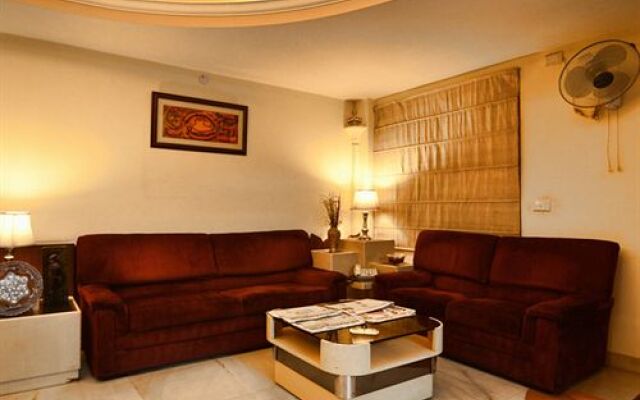 Hotel Regalia Retreat by OYO