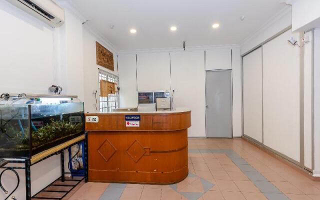OYO 1090 Hollitel Hotel Melaka