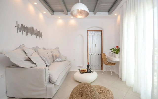 Naxos Euphoria Suites