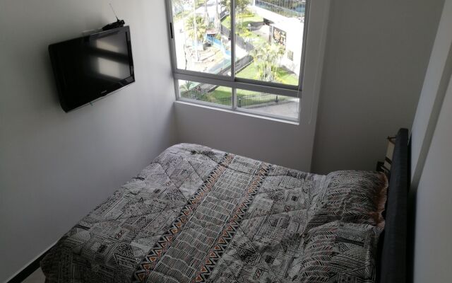 Cmodo Apartamento